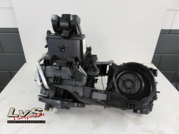 Volkswagen Passat Heater housing