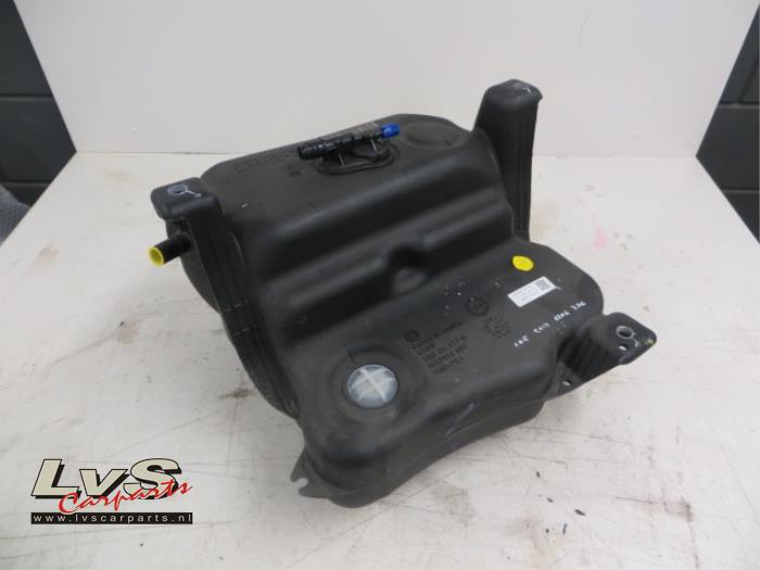 Volkswagen Passat Adblue Tank