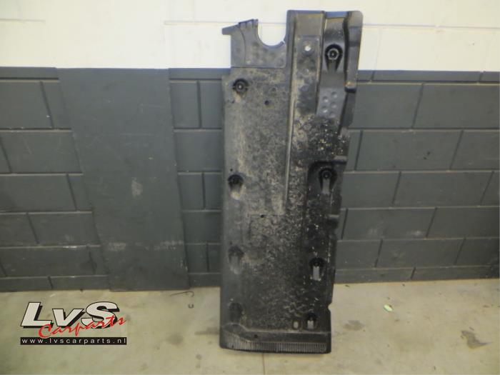 Volkswagen Scirocco Plaque de protection sol