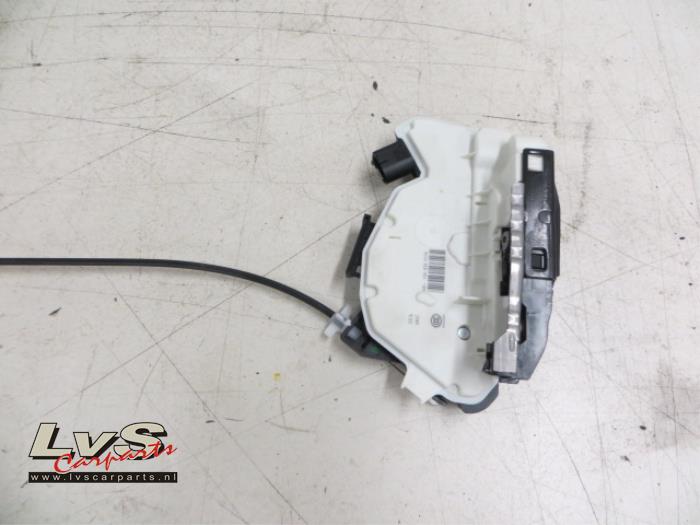 Volkswagen UP Deurslot Mechaniek 4Deurs links-achter