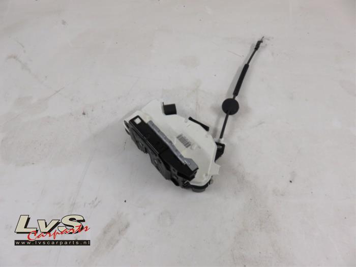 Volkswagen Tiguan Rear door mechanism 4-door, right