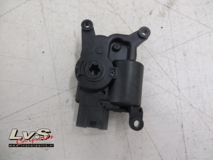 Volkswagen Golf Heater valve motor