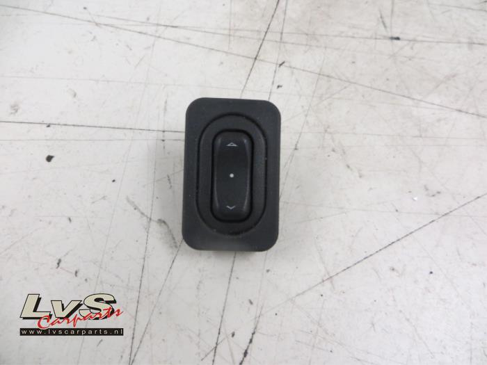 Opel Meriva Electric window switch