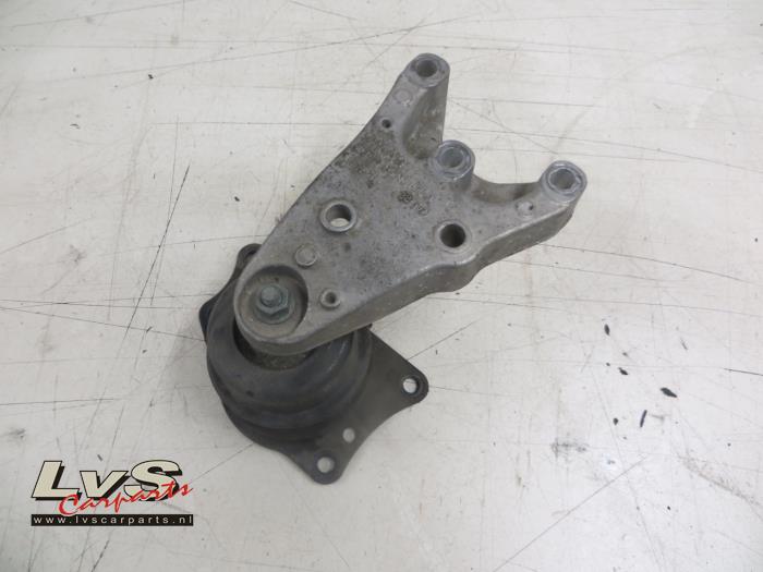 Volkswagen Polo Support moteur