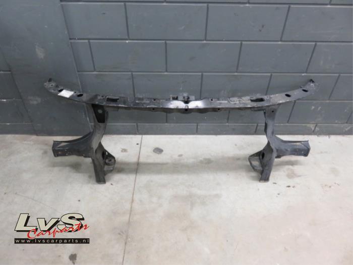 Volkswagen Transporter Front panel