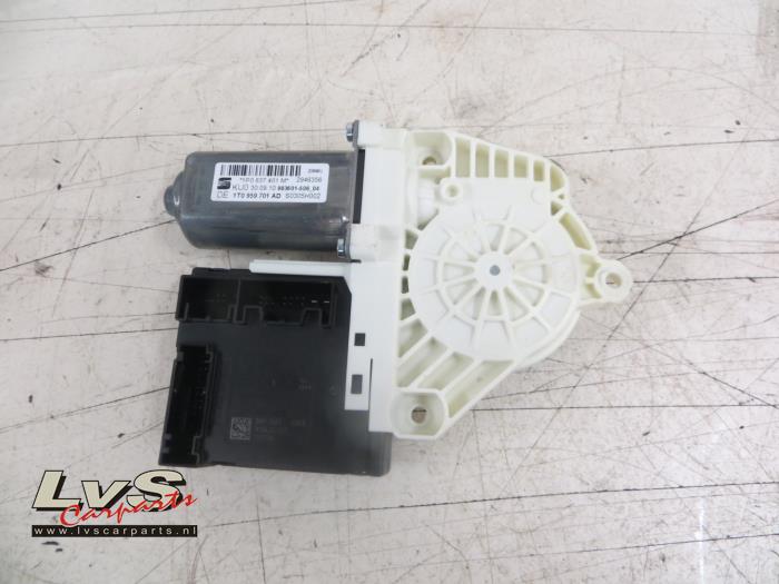 Seat Leon Door window motor