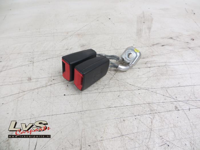 Seat Leon Rear seatbelt buckle, centre