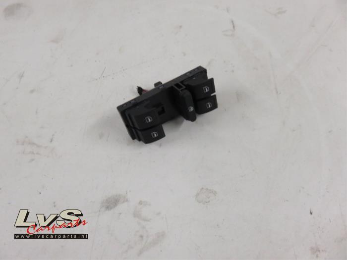Volkswagen Polo Electric window switch