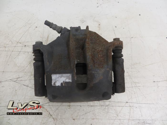 Peugeot 1007 Etrier de frein (pince) avant droit