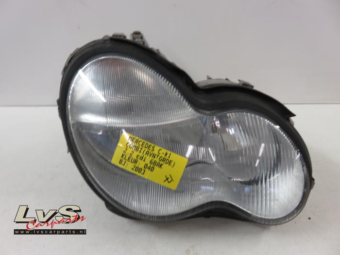 Mercedes C-Klasse Koplamp rechts