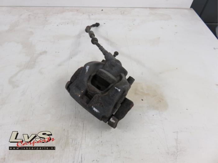 Ford Mondeo Remklauw (Tang) links-voor