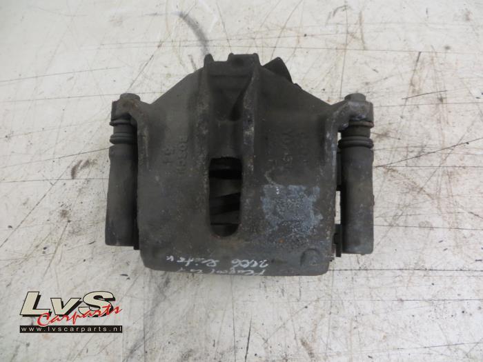 Peugeot 207 Remklauw (Tang) links-voor