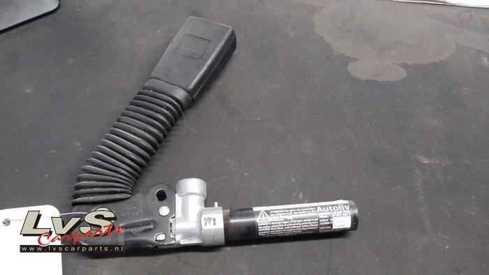 Fiat Ducato Tendeur de ceinture avant centre