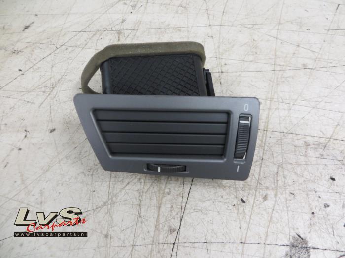 BMW 7-Serie Dashboard vent