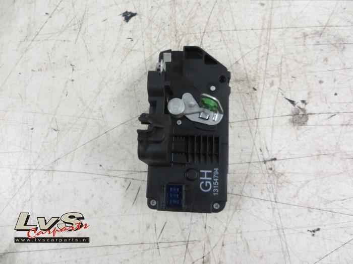 Opel Corsa Türschlossmechanik 4-türig rechts hinten