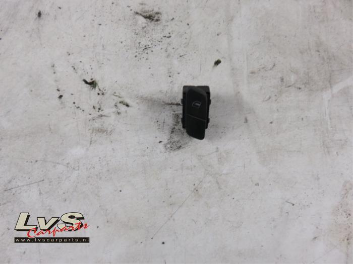 Volkswagen Polo Electric window switch