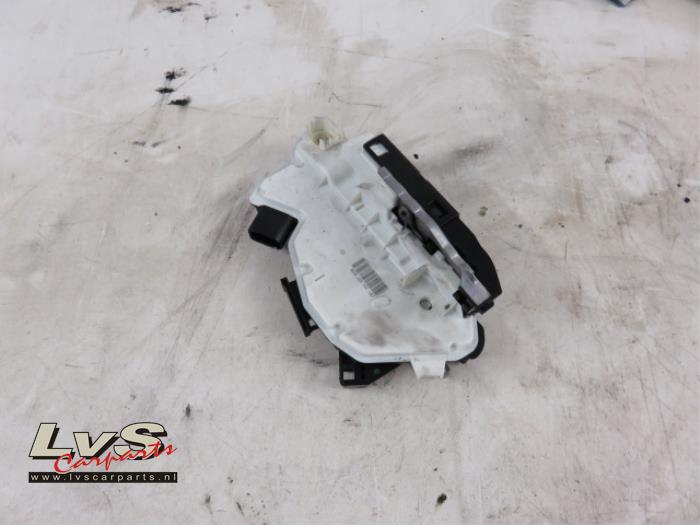 Volkswagen UP Deurslot Mechaniek 2Deurs links