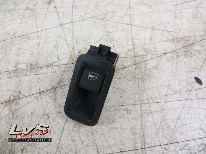 Volkswagen Polo Electric window switch