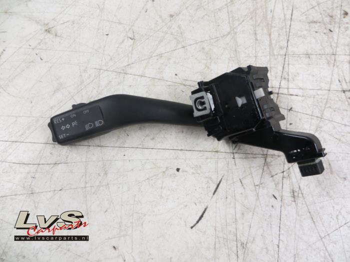 Volkswagen Touran Indicator switch