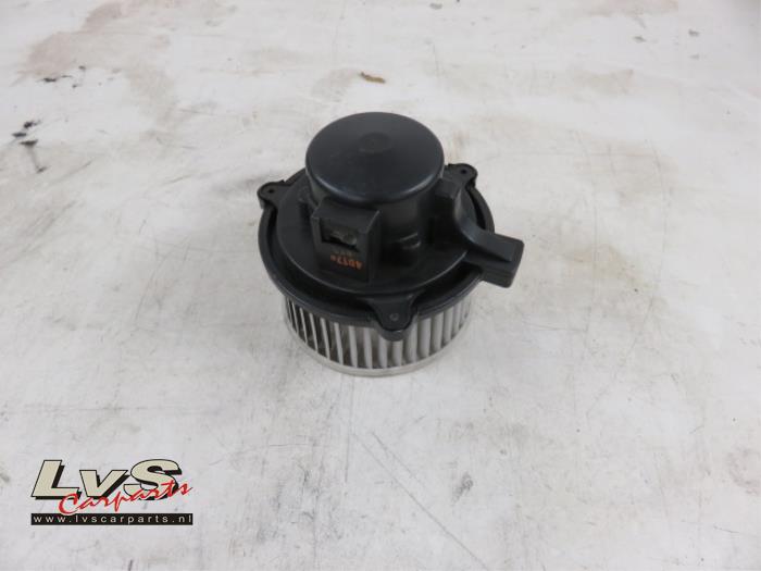 Kia Sorento Heating and ventilation fan motor