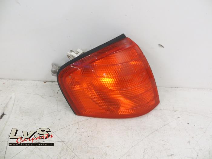 Mercedes C-Klasse Indicator, right