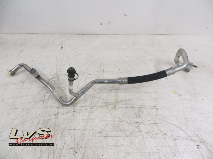 Volvo C70 Air conditioning line