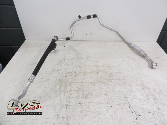 Volkswagen Passat Air conditioning line