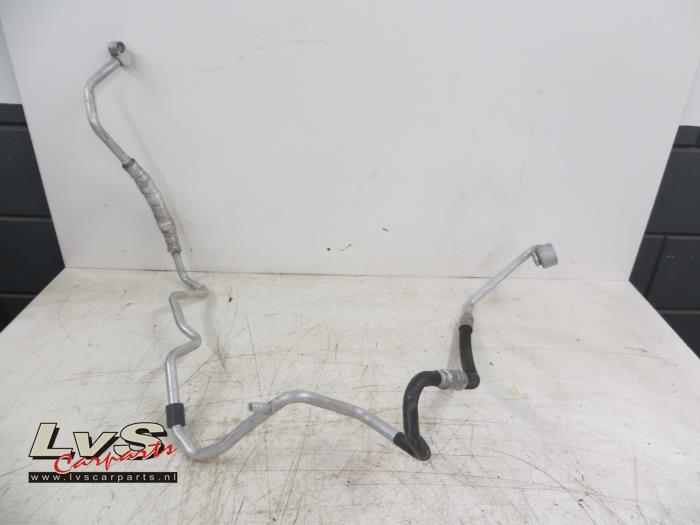 Volkswagen Polo Air conditioning line