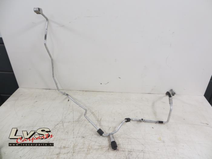 Volkswagen Polo Air conditioning line