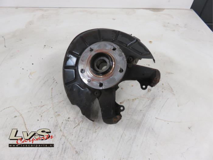 Volkswagen Golf Knuckle, front right