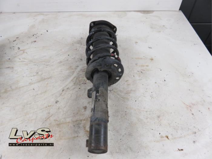 Volkswagen Touran Schokdemper links-voor