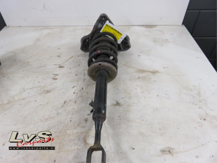 Audi A4 Fronts shock absorber, left