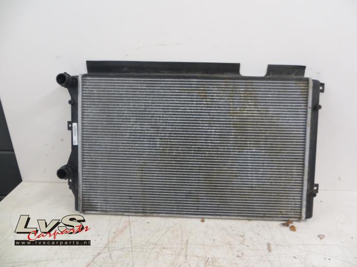 Volkswagen Golf Radiator