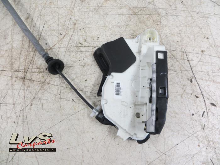 Volkswagen Polo Deurslot Mechaniek 2Deurs links