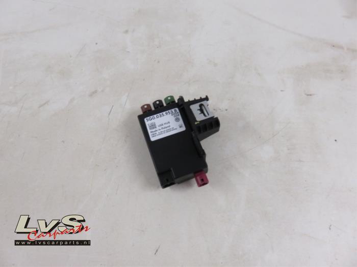 Volkswagen Golf Inverter, miscellaneous