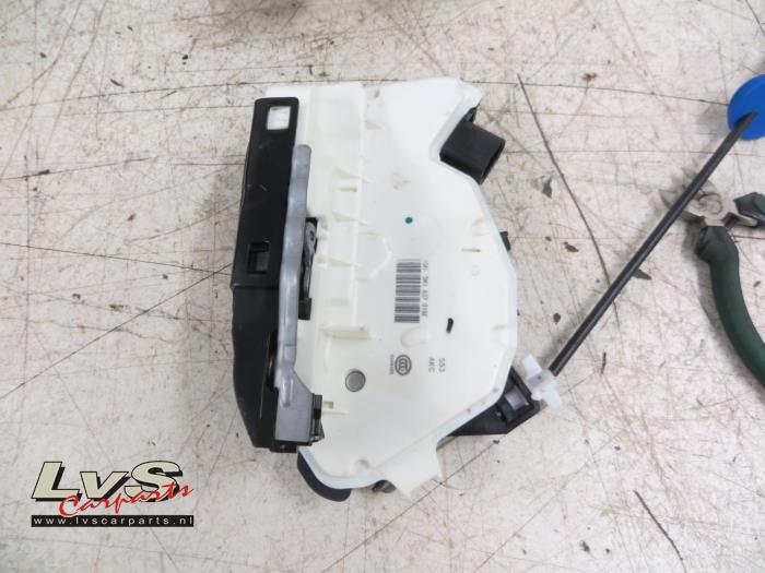 Volkswagen Scirocco Deurslot Mechaniek 2Deurs rechts