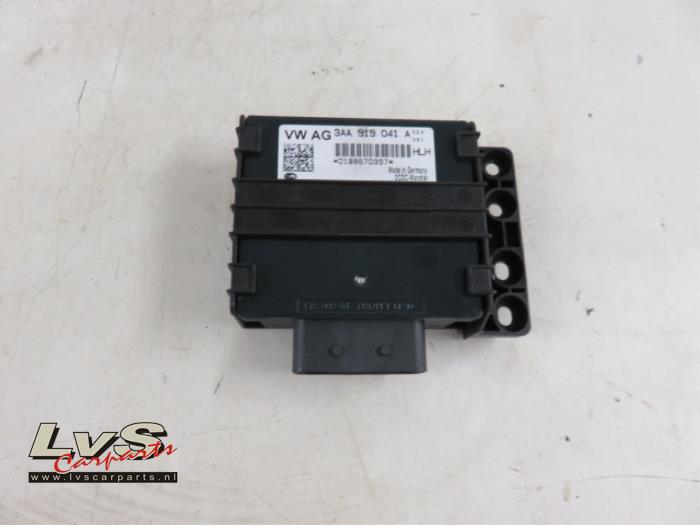 Volkswagen Scirocco Stabilisateur de tension