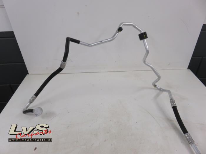 Volkswagen Polo Air conditioning line
