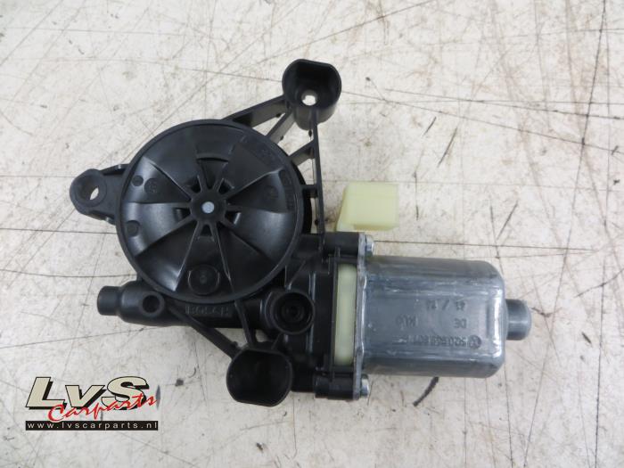 Volkswagen Touran Door window motor