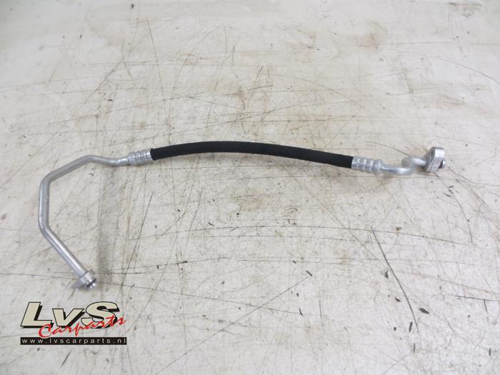 Volkswagen Touran Air conditioning line