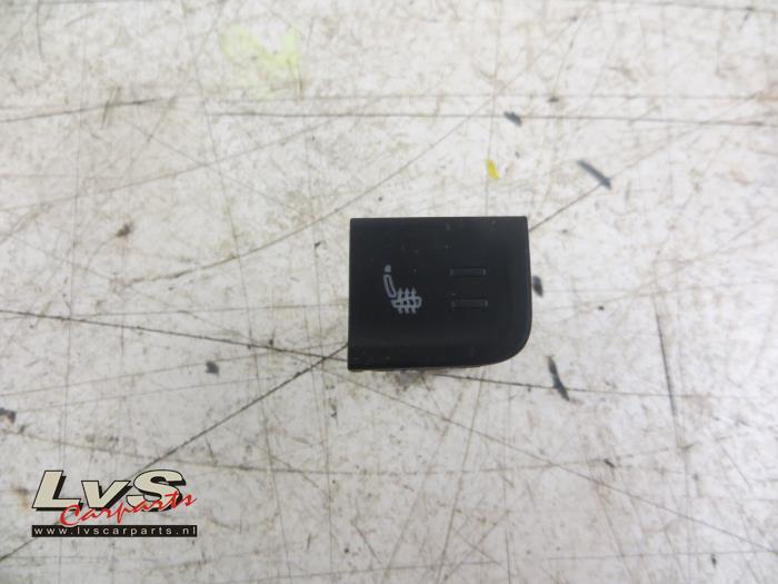 Volkswagen Polo Commutateur chauffage siège