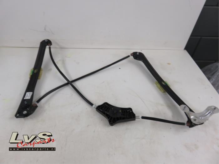 Volkswagen Golf Mécanique vitre 2portes avant gauche