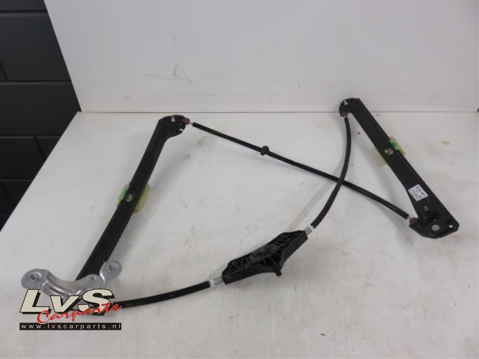 Volkswagen Golf Mécanique vitre 2portes avant droite