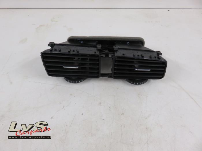 Volkswagen Golf Grille aération tableau de bord