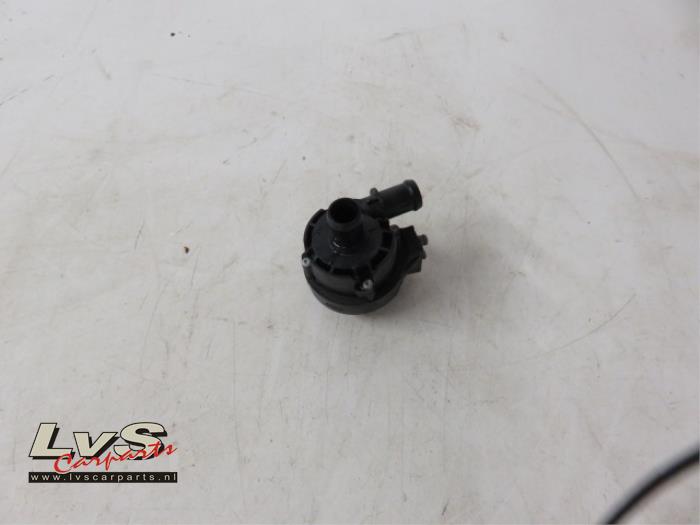Volkswagen Golf Pompe à eau supplémentaire