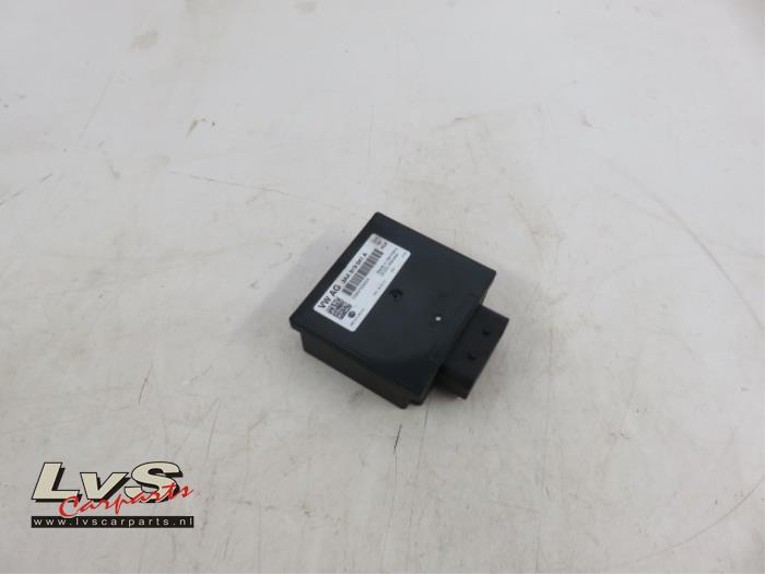 Volkswagen Scirocco Stabilisateur de tension