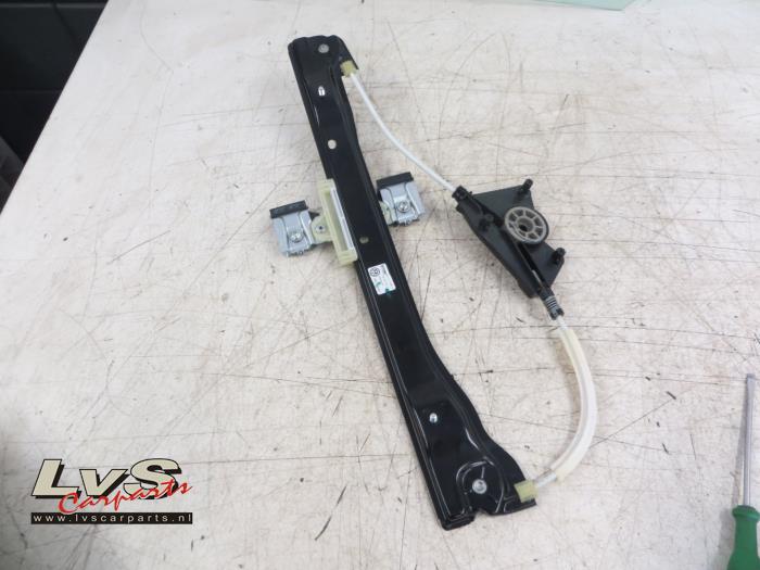 Volkswagen UP Ruitmechaniek 4Deurs links-voor