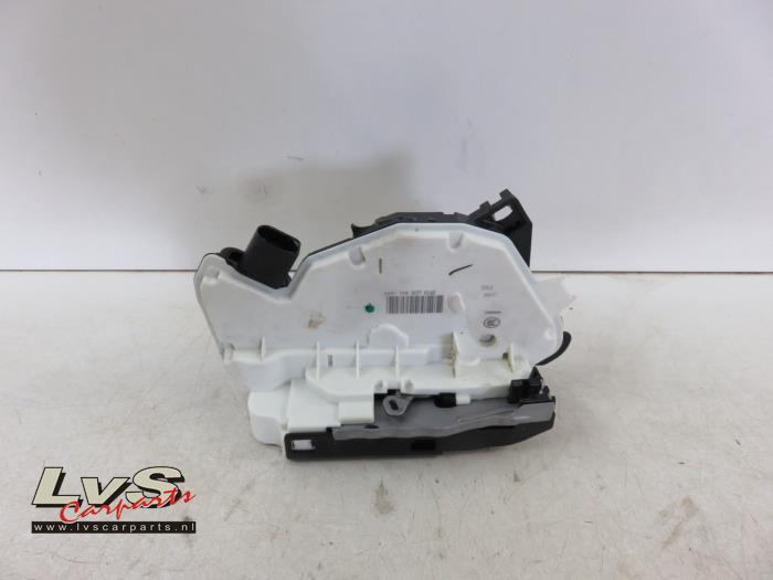 Volkswagen Scirocco Deurslot Mechaniek 2Deurs rechts