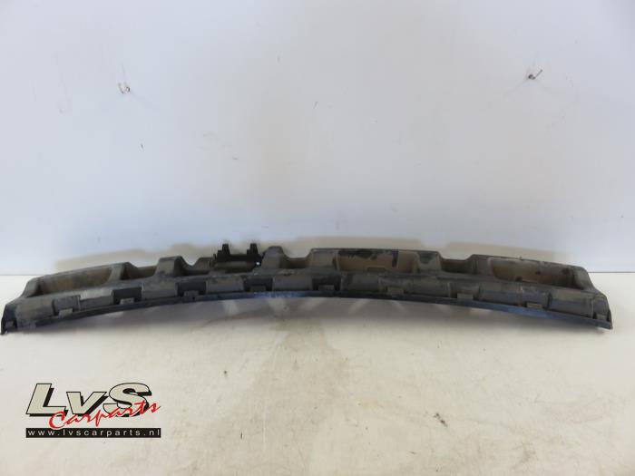 Volkswagen Scirocco Elément pare-chocs arrière centre