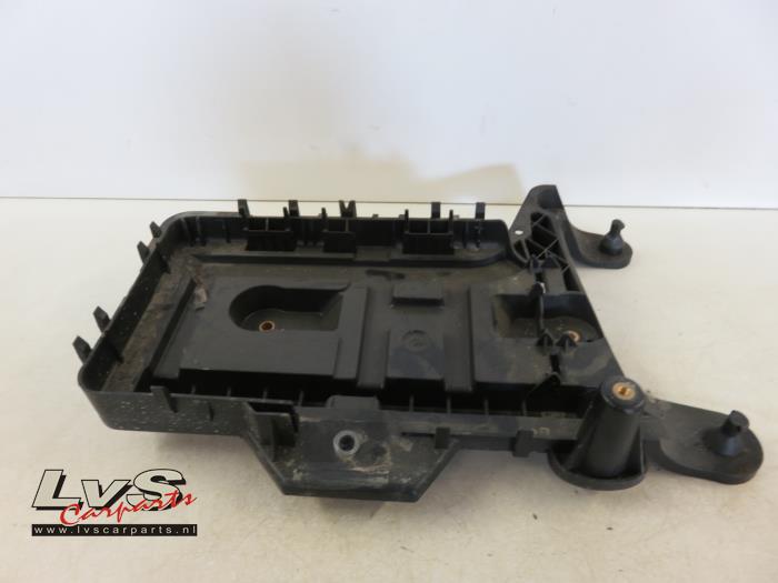 Volkswagen Scirocco Boîtier de batterie